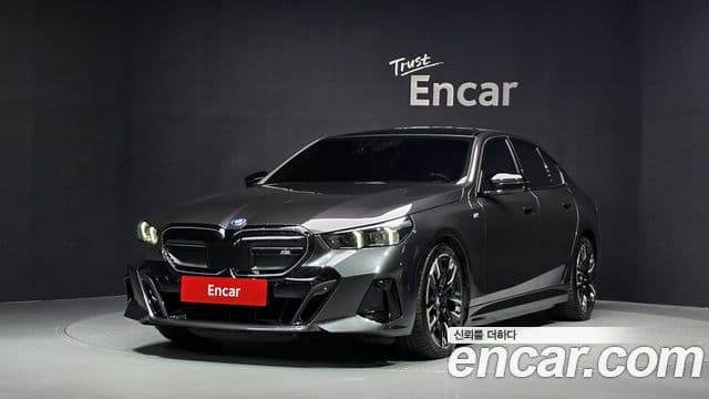 BMW i5 (G60)