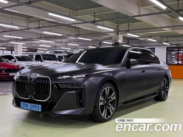 BMW i7 (G70)