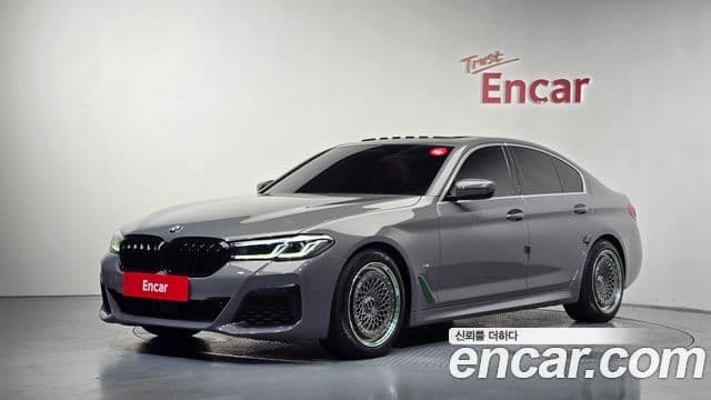 BMW 5 Series (G30)