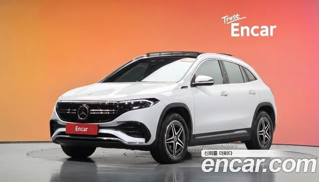 Mercedes-Benz EQA H243