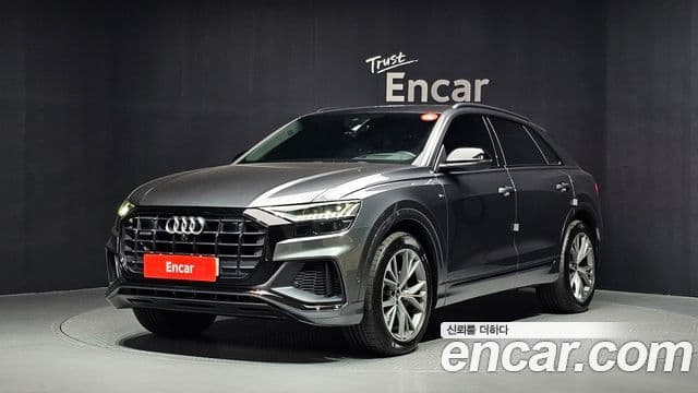 Audi Q8 (4M)