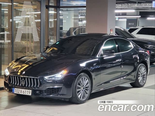 Maserati Ghibli 1