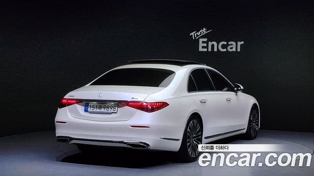 Mercedes-Benz S-Class W223 2