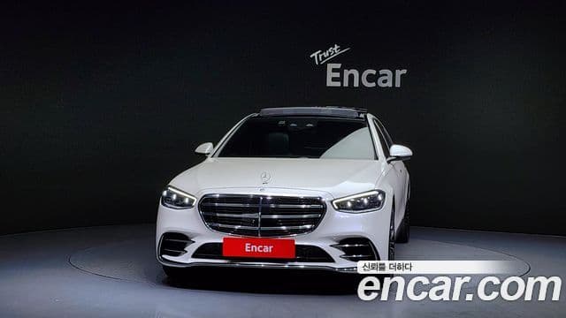 Mercedes-Benz S-Class W223 3