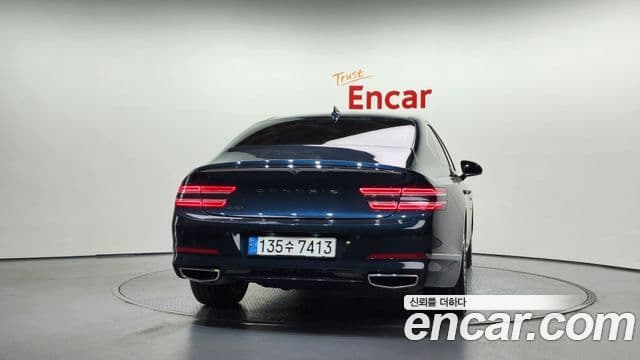 Genesis G80 (RG3) 4