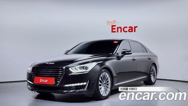 Genesis EQ900 — 1