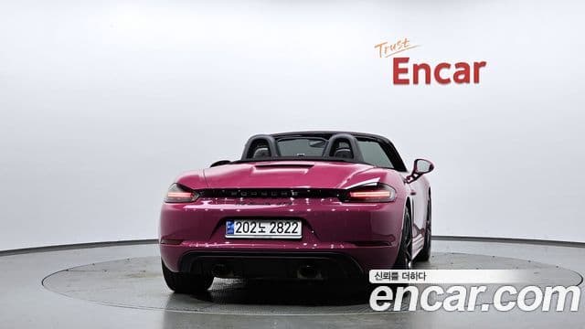 Porsche 718 Boxster 4