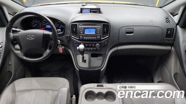 Hyundai The New Grand Starex 4