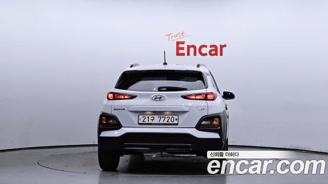 Hyundai Kona 3