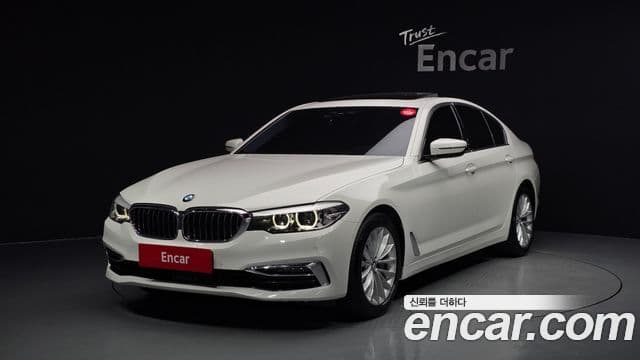 BMW 5 Series (G30)