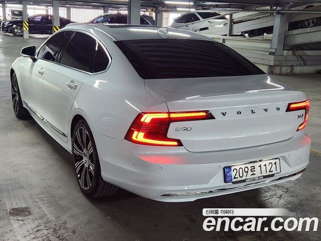 Volvo S90 2