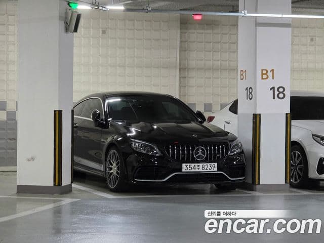 Mercedes-Benz C-Class W205 3