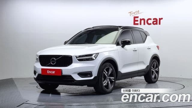 Volvo XC40 1
