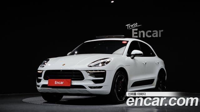 Porsche Macan 1