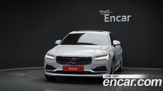 Volvo S90 3
