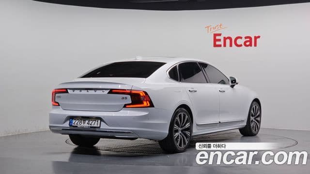 Volvo S90 2