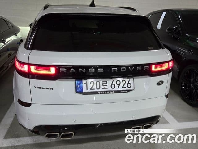 Land Rover Range Rover Velar 2