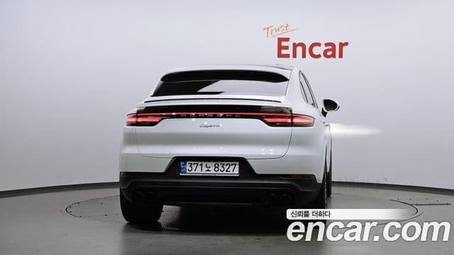 Porsche Cayenne (PO536) 4