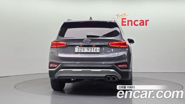 Hyundai Santa Fe TM 3