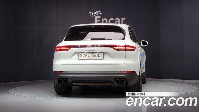 Porsche Cayenne (PO536) 4