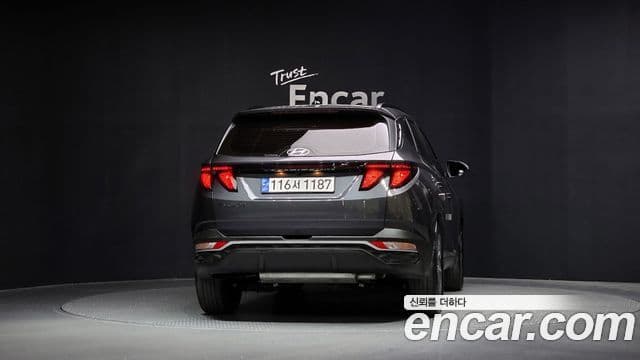 Hyundai Tucson (NX4) 3