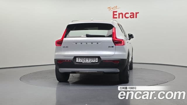 Volvo XC40 4