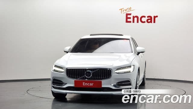 Volvo S90 3