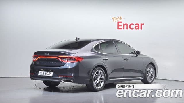Hyundai Grandeur IG 2