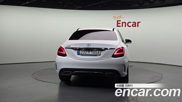 Mercedes-Benz C-Class W205 3