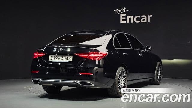 Mercedes-Benz C-Class W206 2