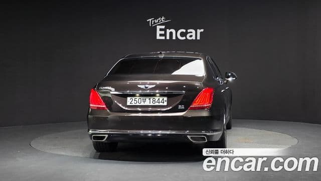 Genesis EQ900 3