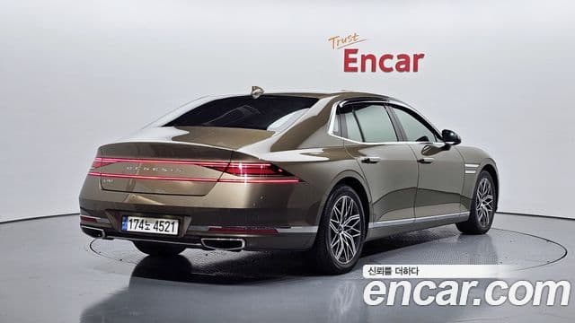 Genesis G90 (RS4) 2
