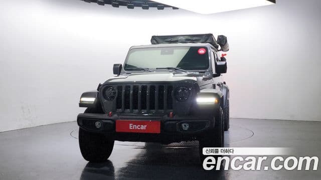 Jeep Gladiator (JT) 3