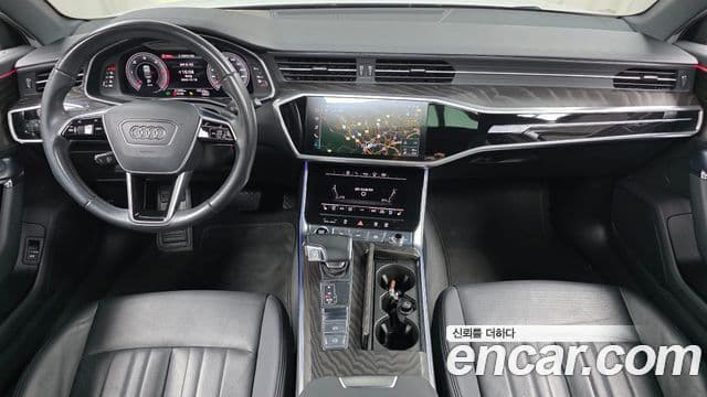 Audi A6 (C8) 4