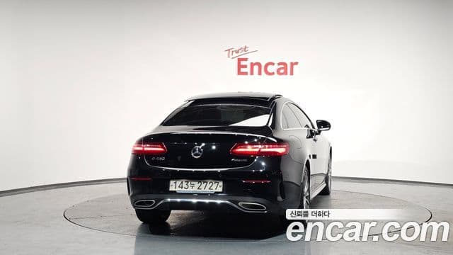 Mercedes-Benz E-Class W213 3