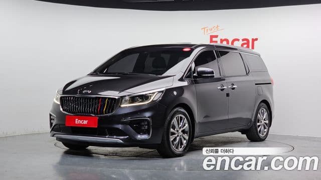 Kia The New Carnival — 1