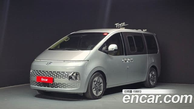 Hyundai Staria — 1