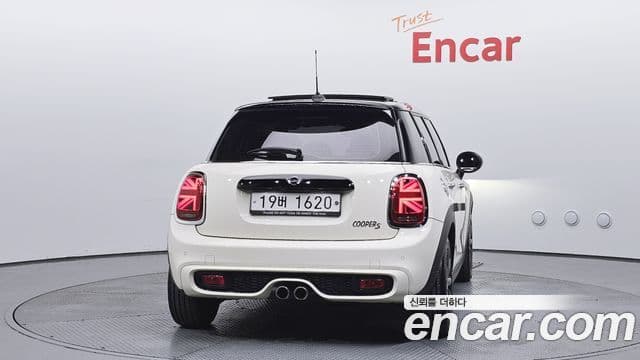 MINI Cooper S 4