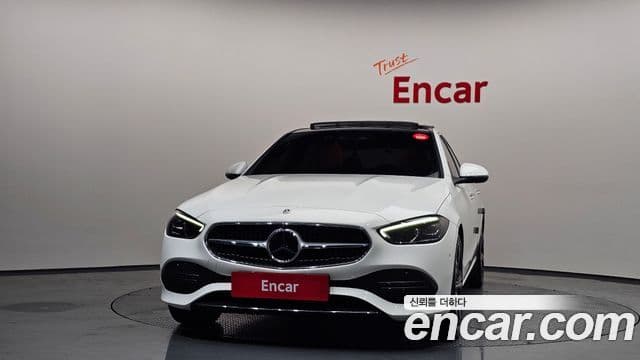 Mercedes-Benz C-Class W206 2