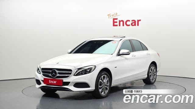 Mercedes-Benz C-Class W205 1