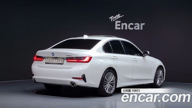 BMW 3 Series (G20) 2