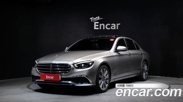 Mercedes-Benz E-Class W213 1