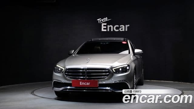 Mercedes-Benz E-Class W213 3
