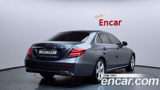 Mercedes-Benz E-Class W213 2