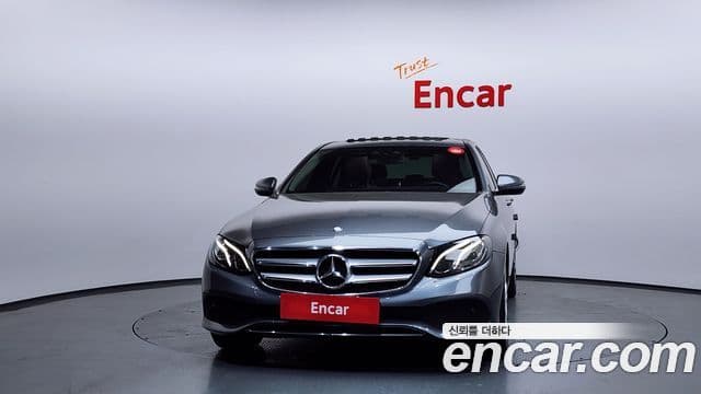 Mercedes-Benz E-Class W213 3