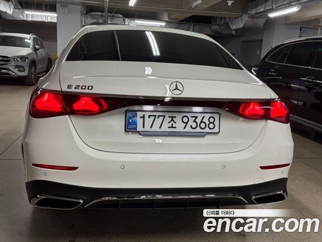 Mercedes-Benz E-Class W214 4
