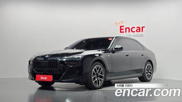 BMW 7 Series (G70)