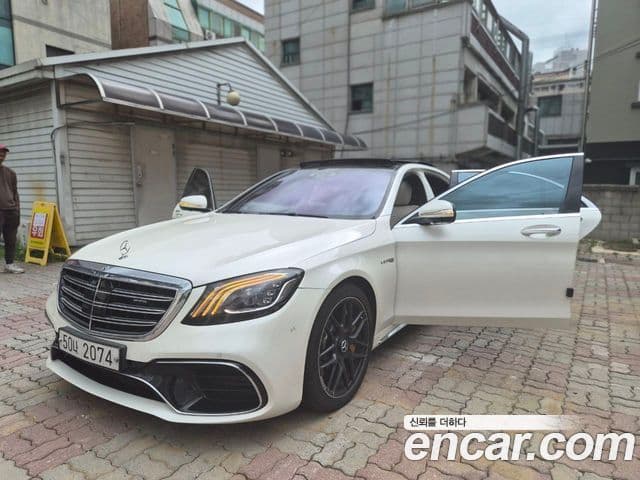 Mercedes-Benz S-Class W222