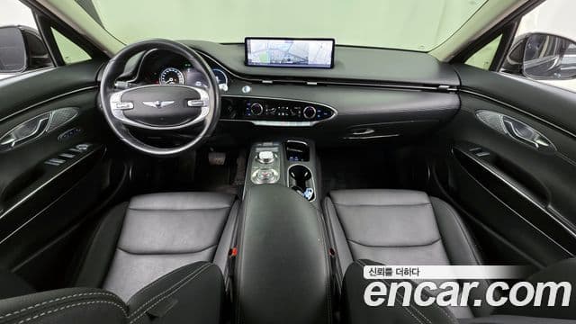 Genesis GV70 4