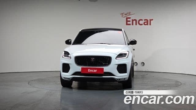 Jaguar E-PACE 2